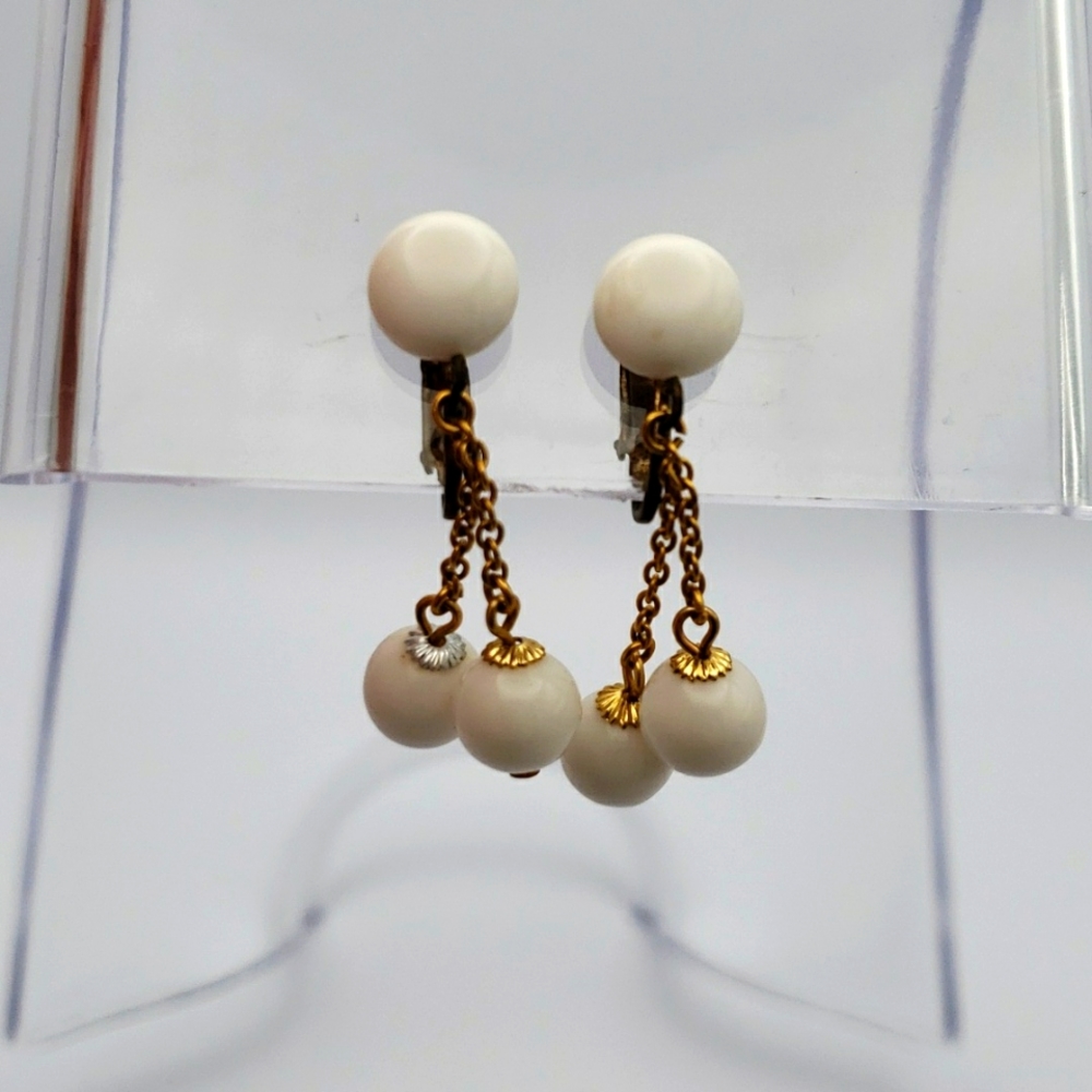 Vintage White Bead Clip Earrings